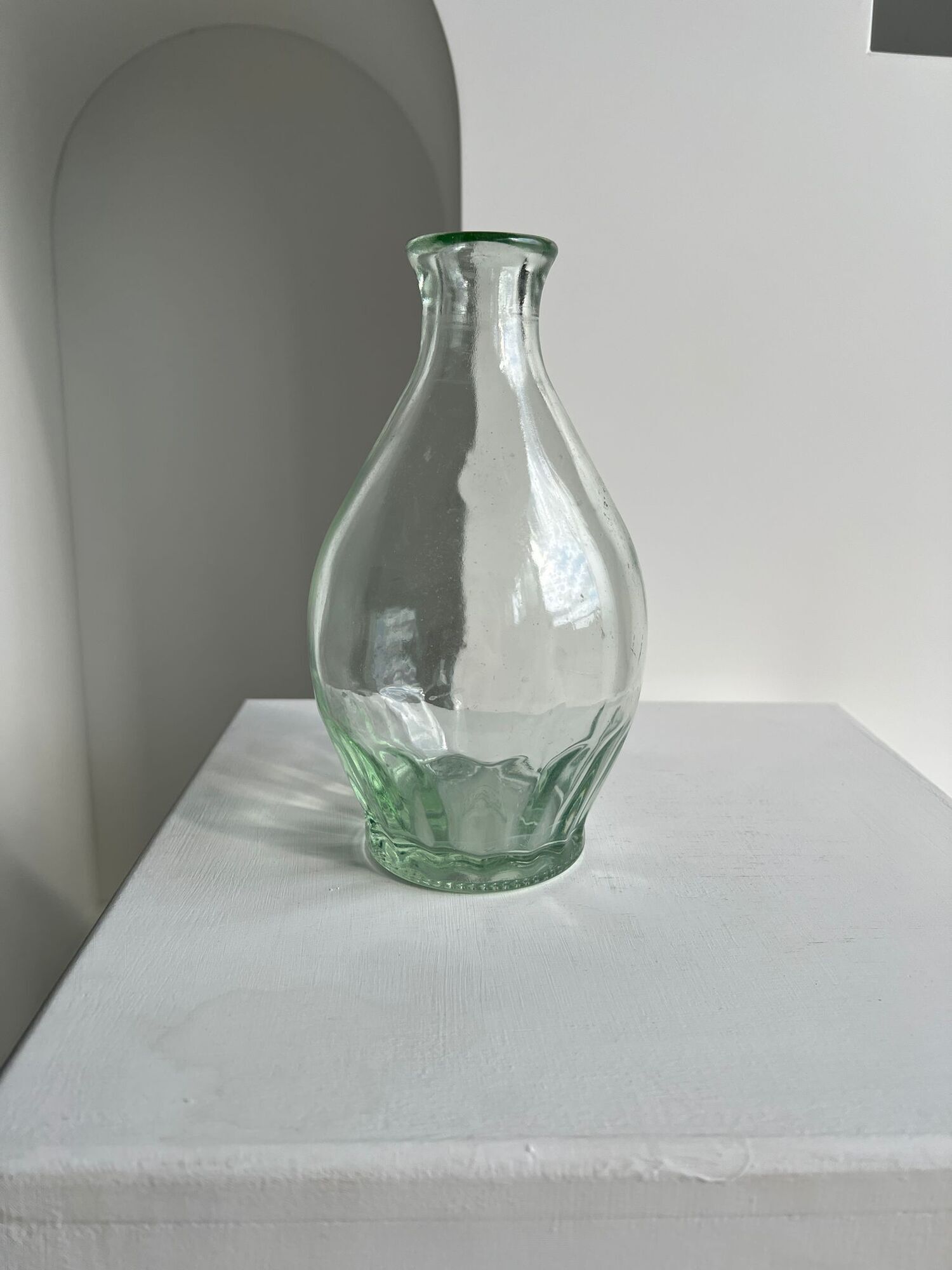 Vintage ovoid glass vase 70cl "Registered model" H:23cm