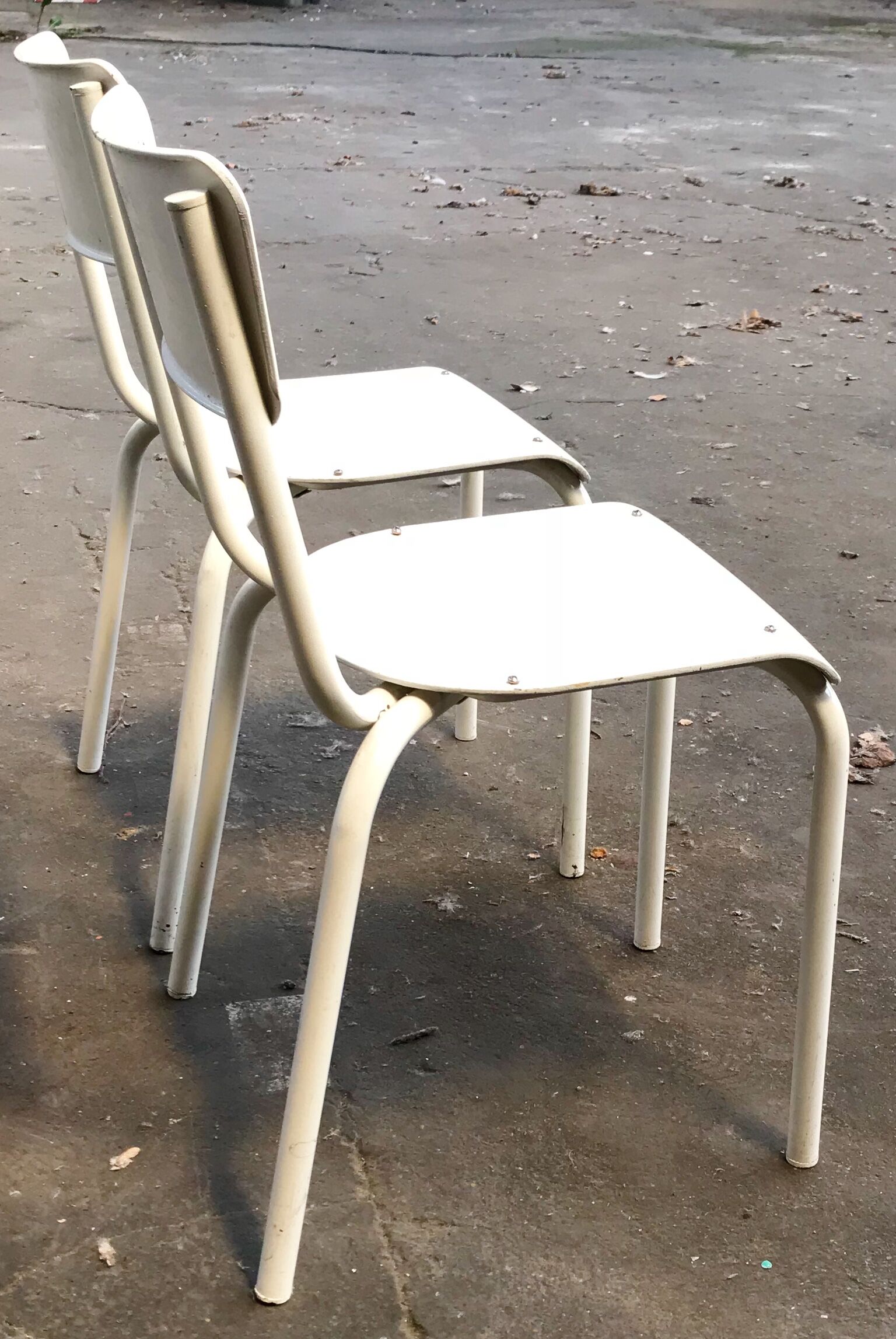 Set of 2 chairs of school