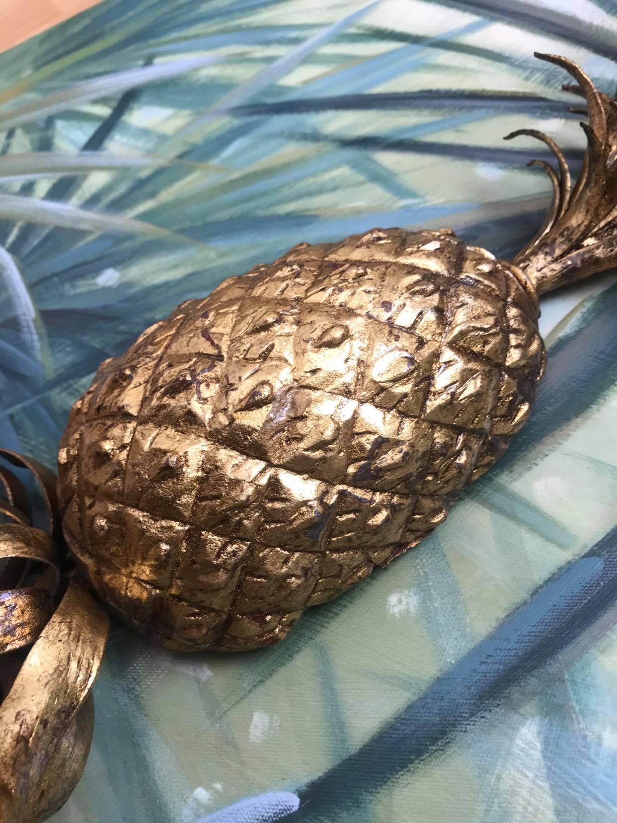 Pineapple wall light