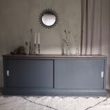 Low workshop furniture