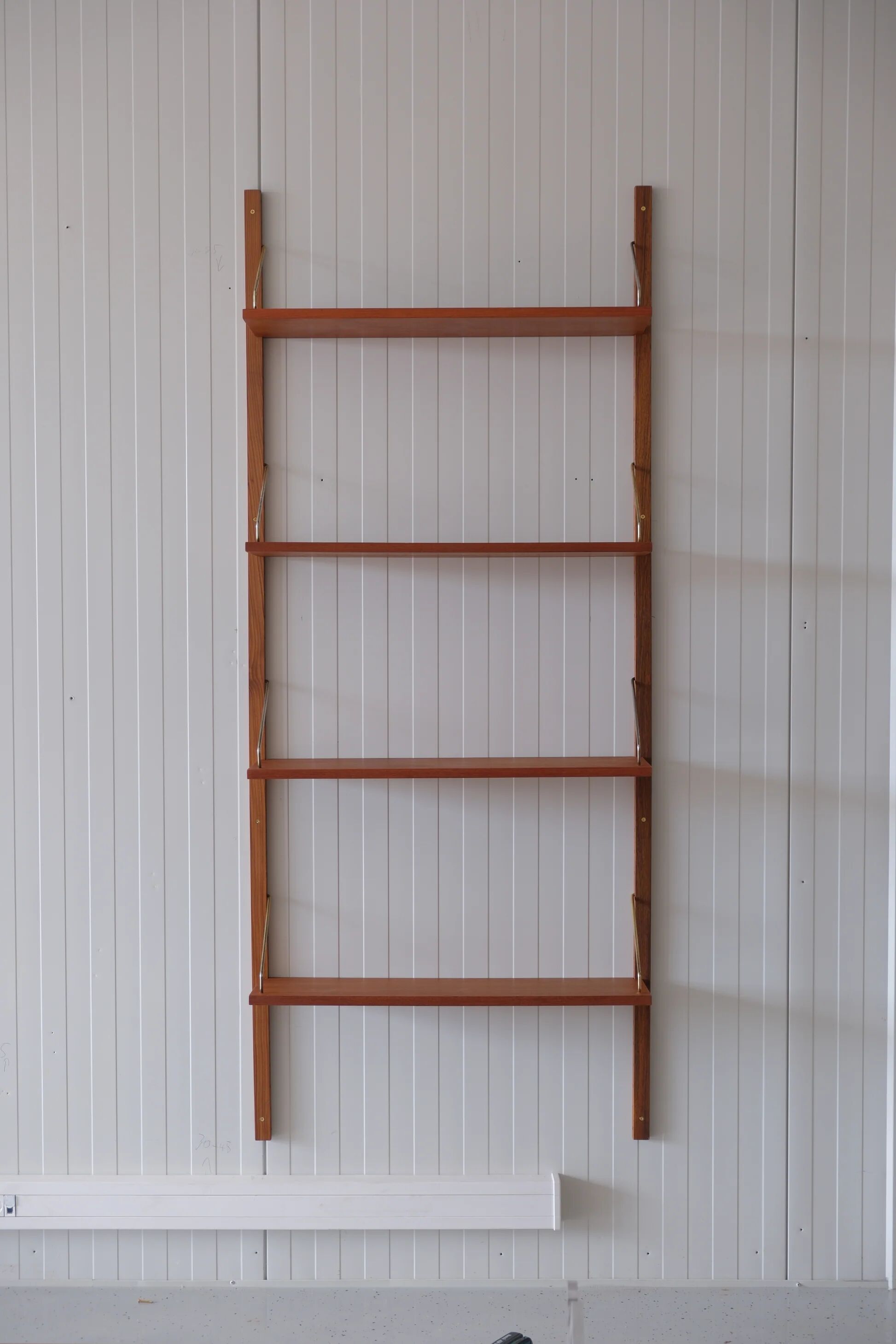 Poul Cadovius Royal Wall System