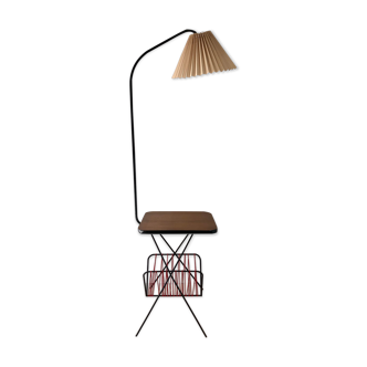 Reading floor lamp with magazine holders