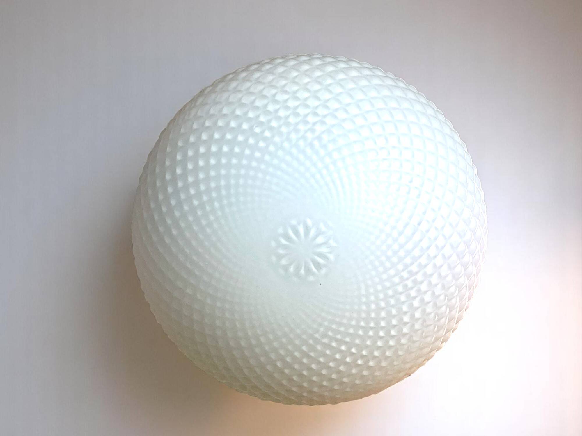 Lustre en verre opalin blanc