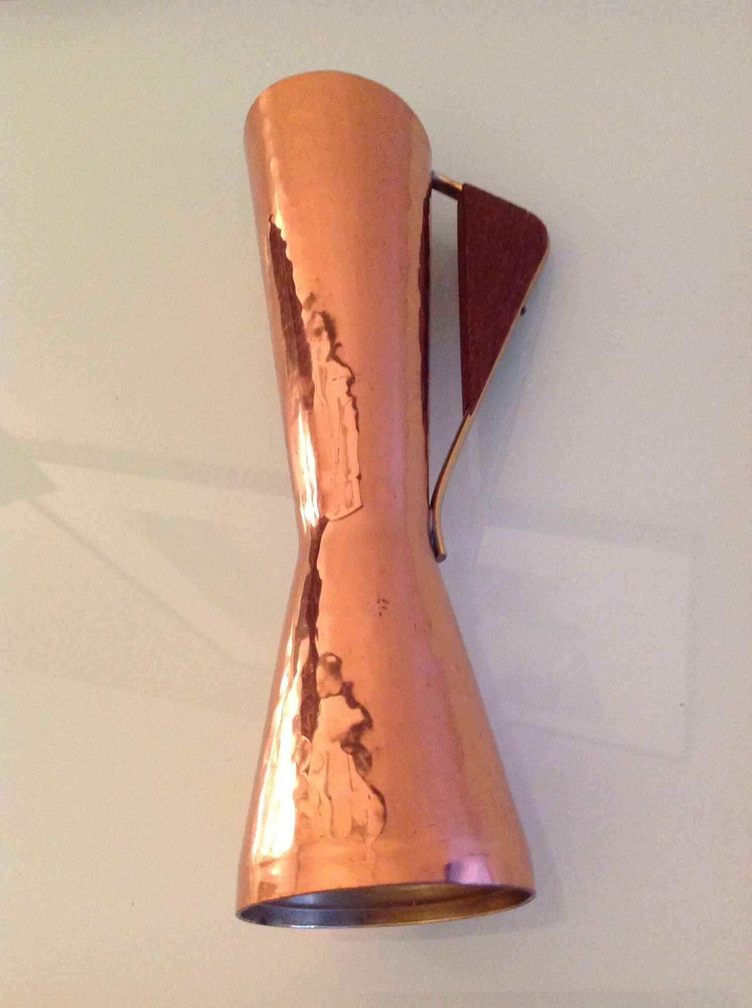 Diabolo vase in hammered red copper 60/70