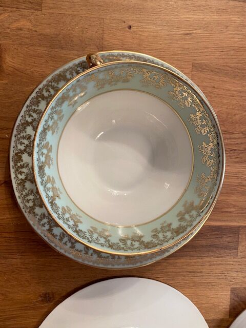 Set of 2 limoges porcelain tea cups