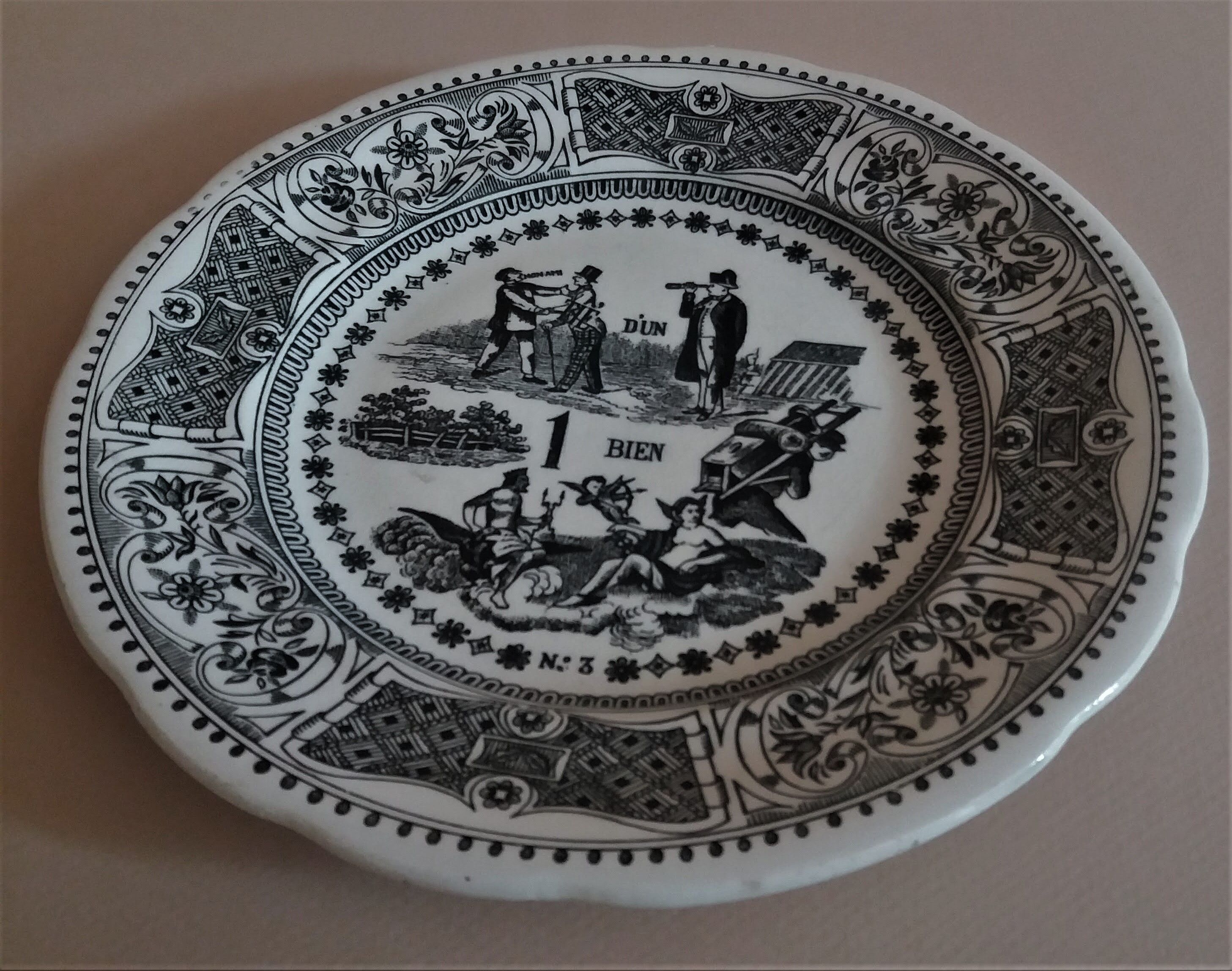Gien earthenware rebus talking plate