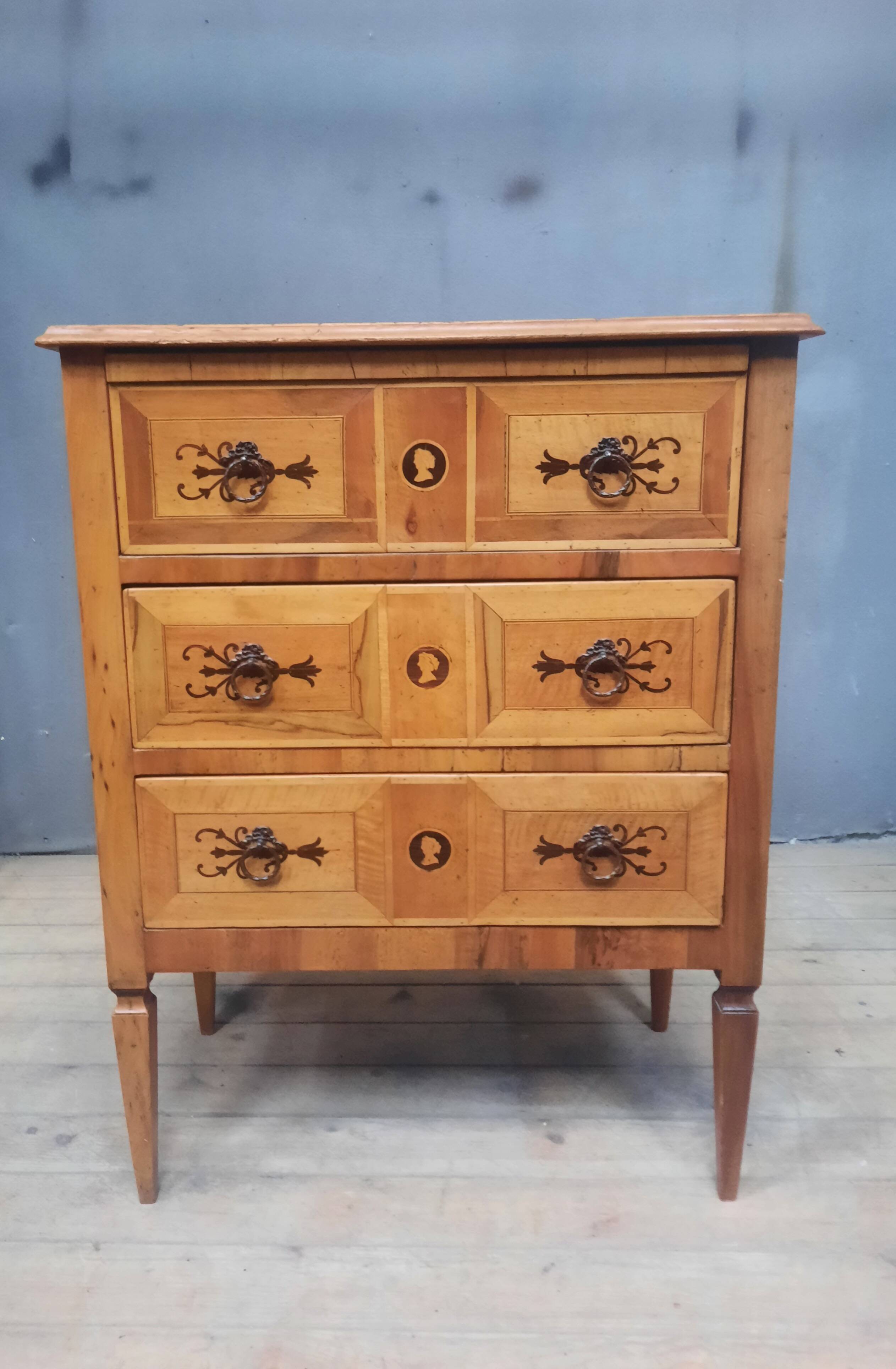 Commode scribane italienne en bois massif