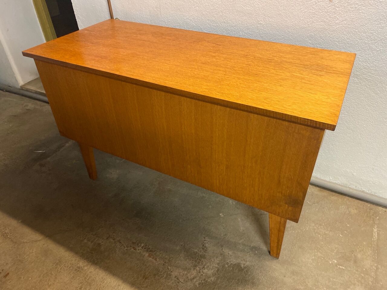 Vintage desk Scandinavian style compass feet