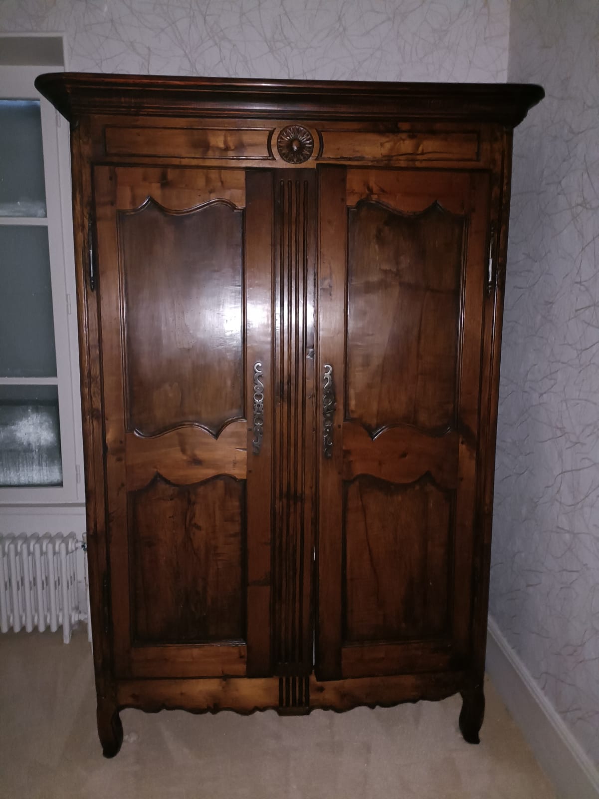 Armoire en bois