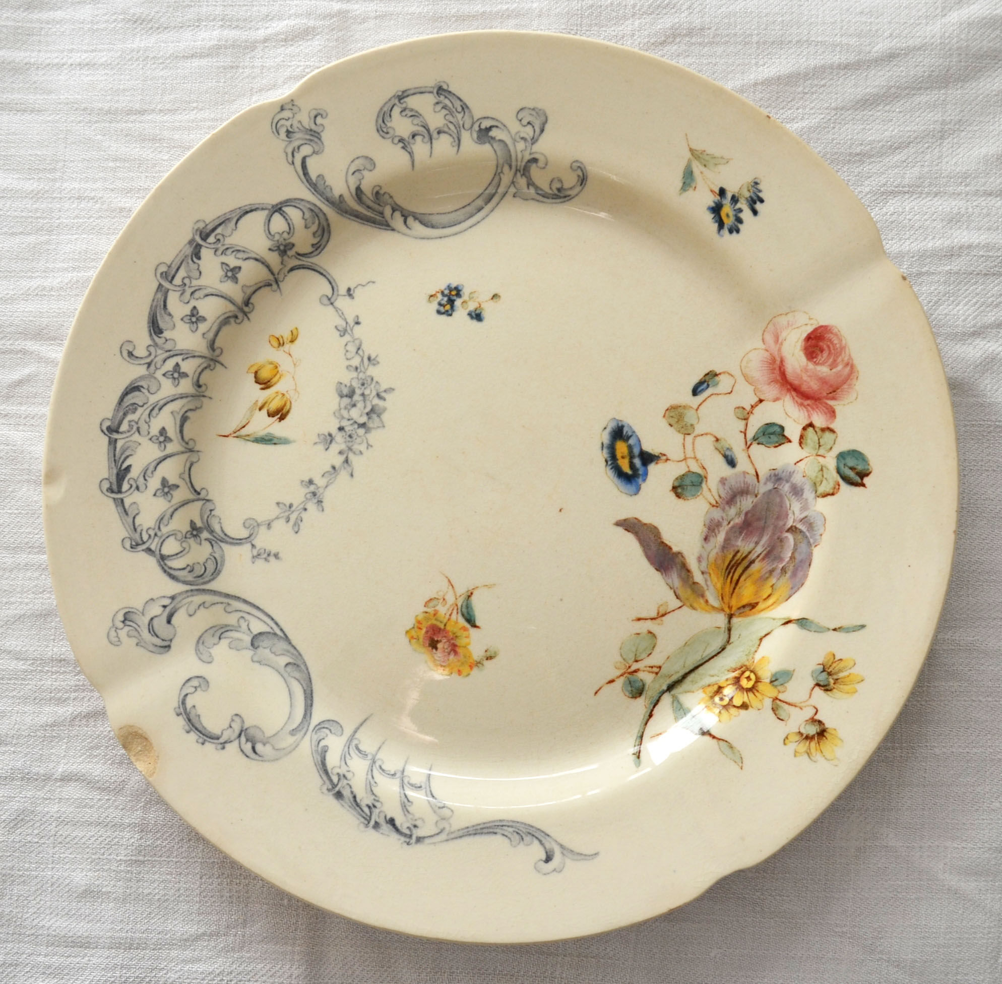 5 assiettes terre de fer polychrome hb Choisy le roi