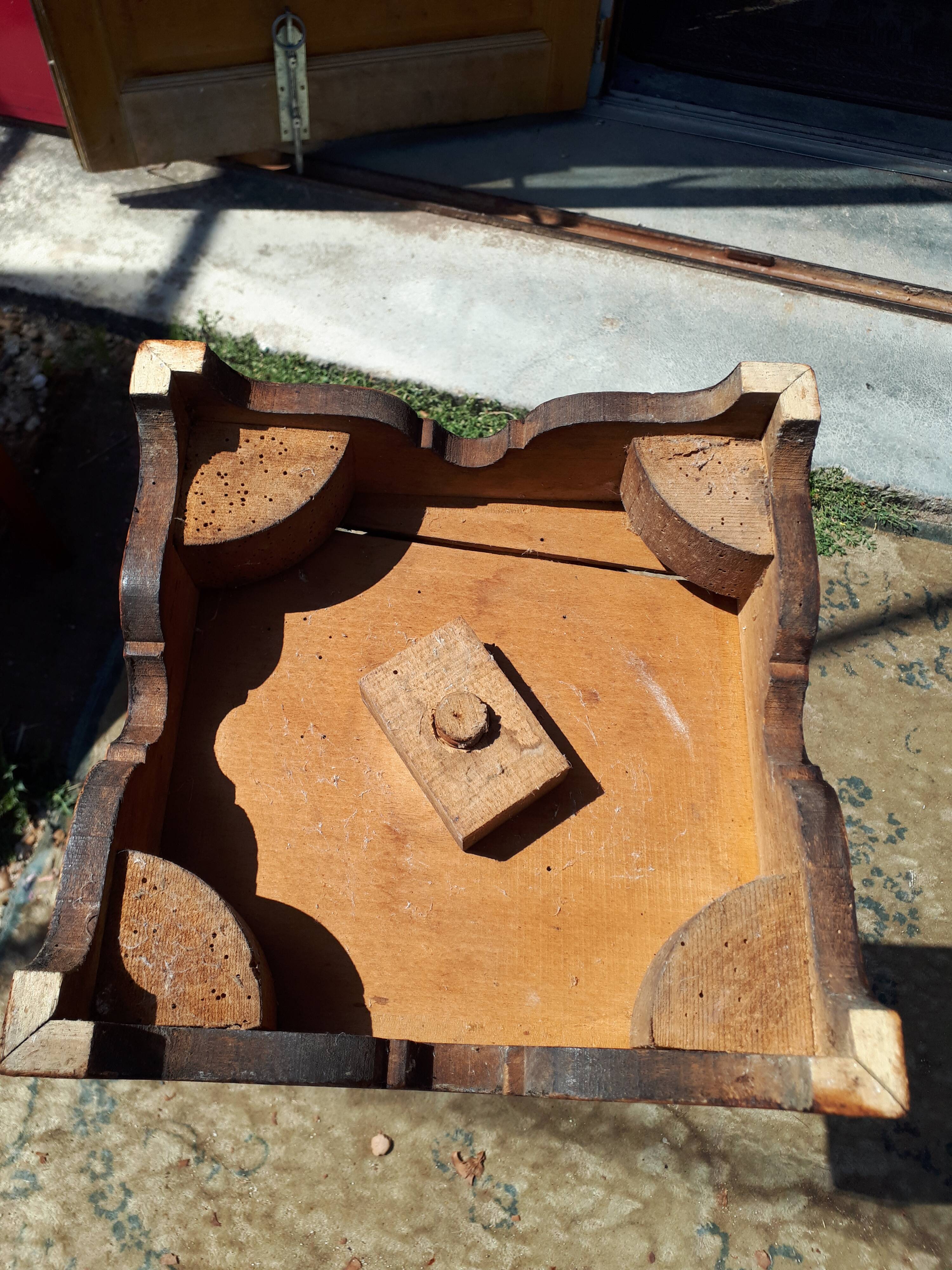 Fifth wheel on column