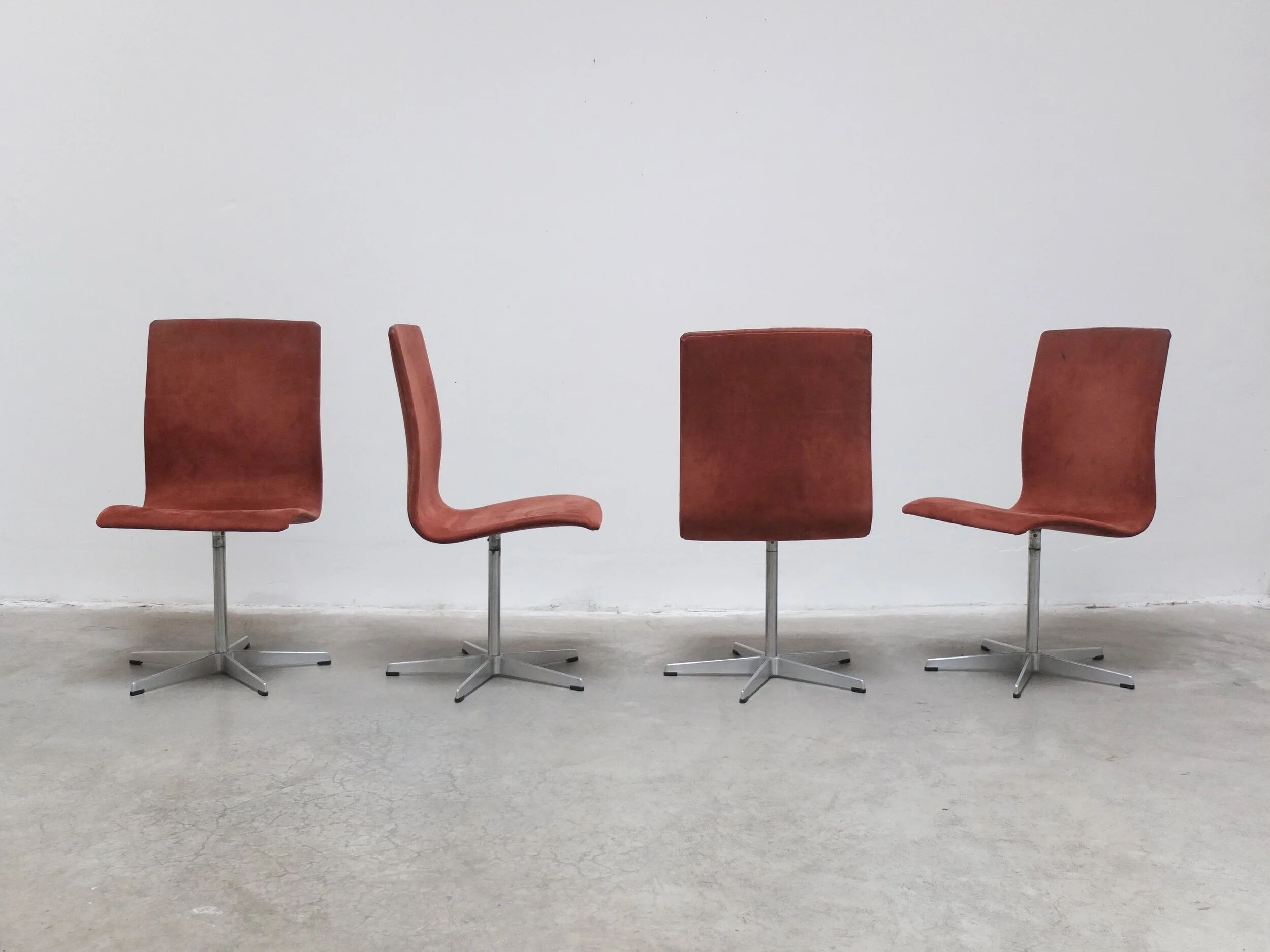 Early set of 4 'Oxford' swivel chairs by Arne Jacobsen for Fritz Hansen, 1966