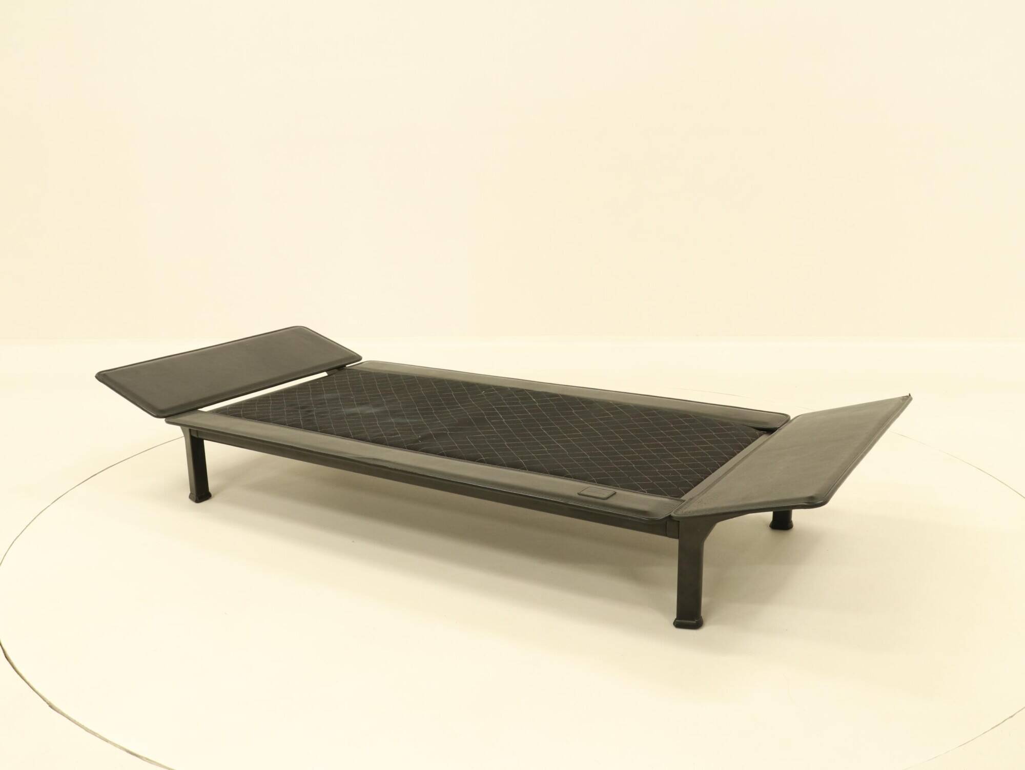 Daybed by Zanotta in black leather