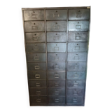 Metal cabinet, 30 valves