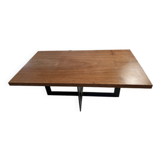 Blunt manufacture wood table