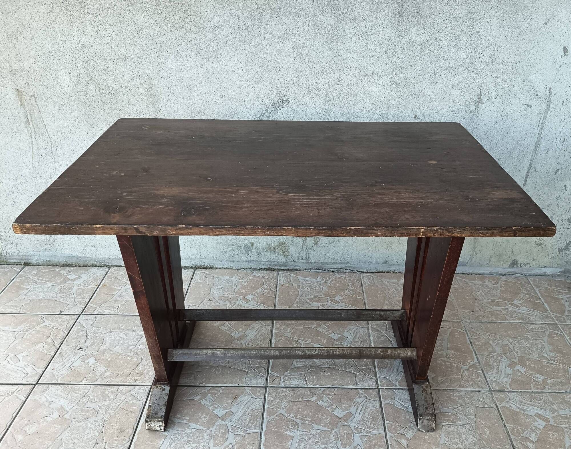 Art Deco bistro table