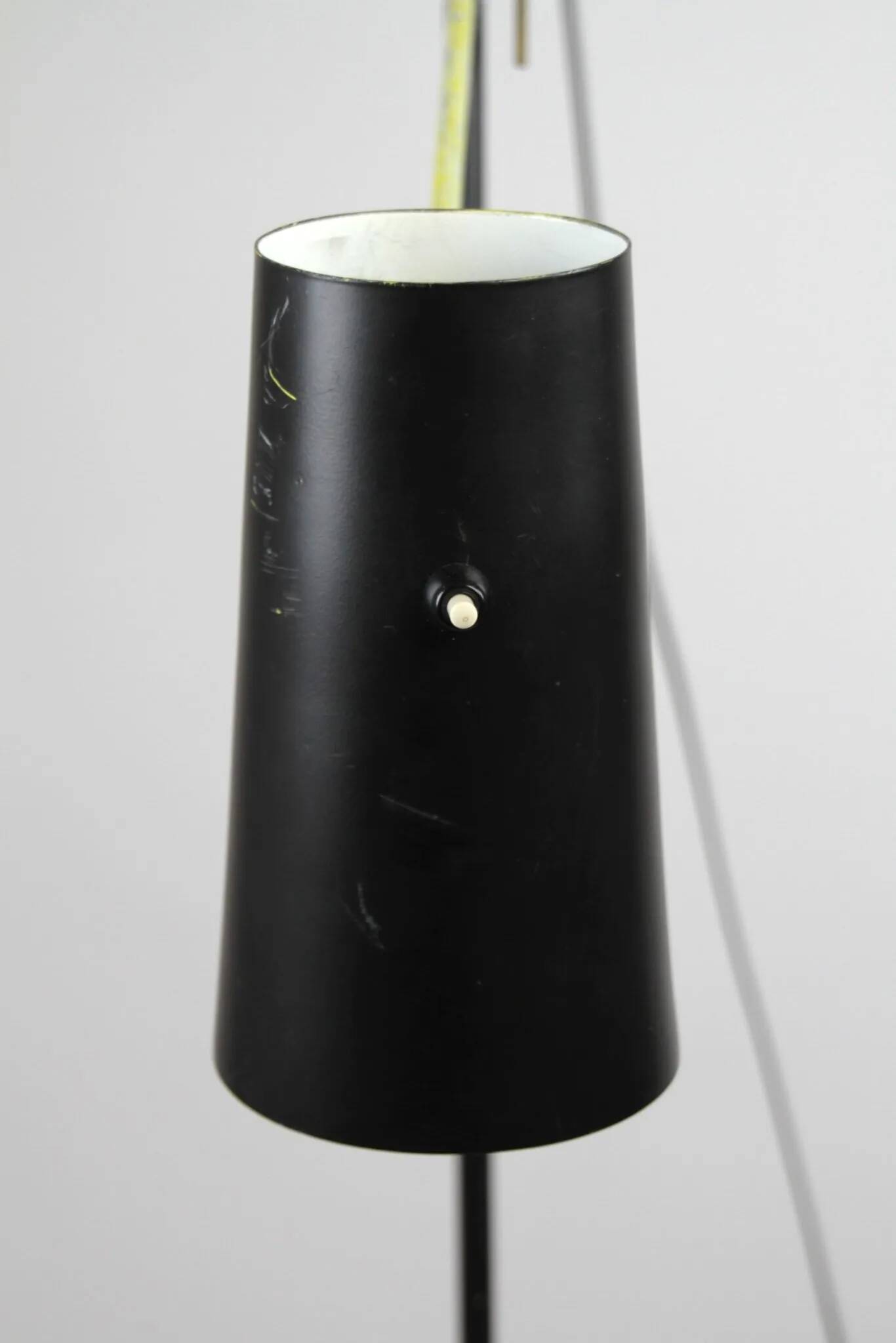 Lampadaire tripode "Canne à pêche" moderniste suédois – Suède, années 1950