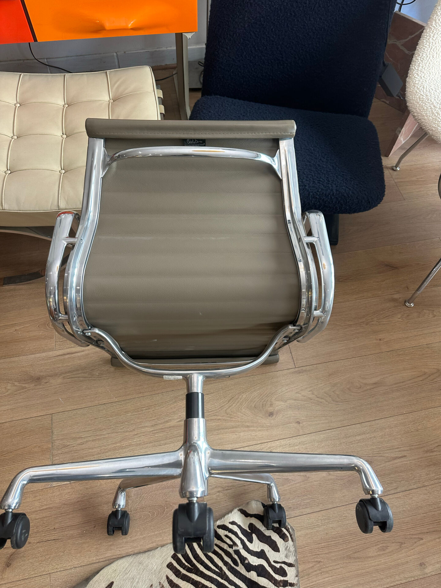 Eames Aluminium Chair office chair for Vitra