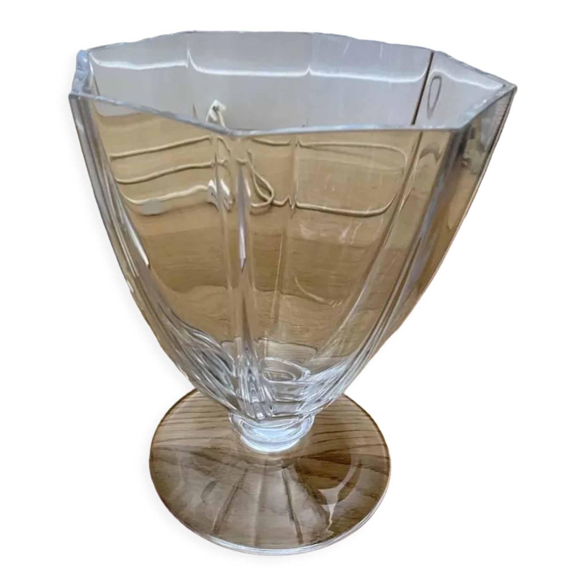 Vase cup on foot shower crystal of weaning old