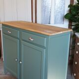 Green Parisian buffet