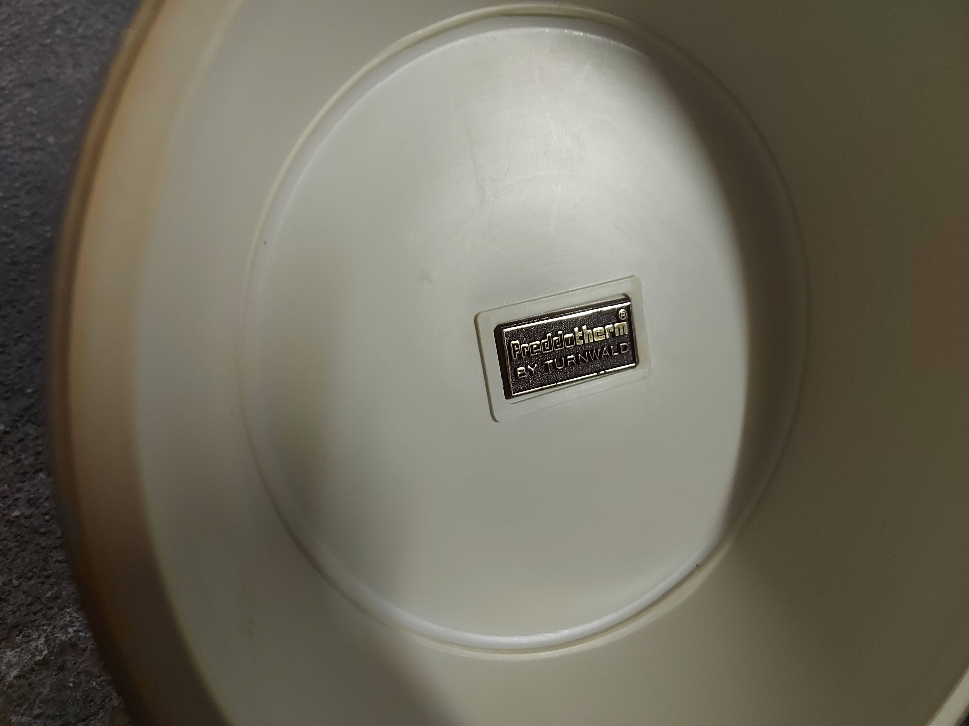 Turnwald design ice bucket