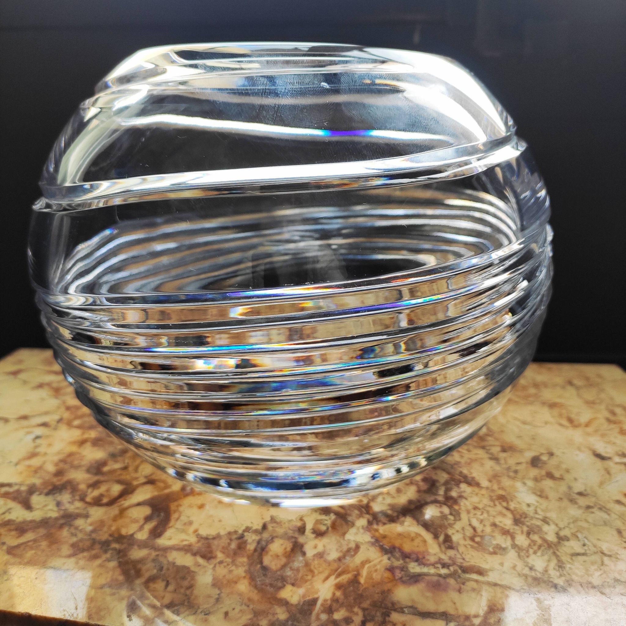 Round crystal vase