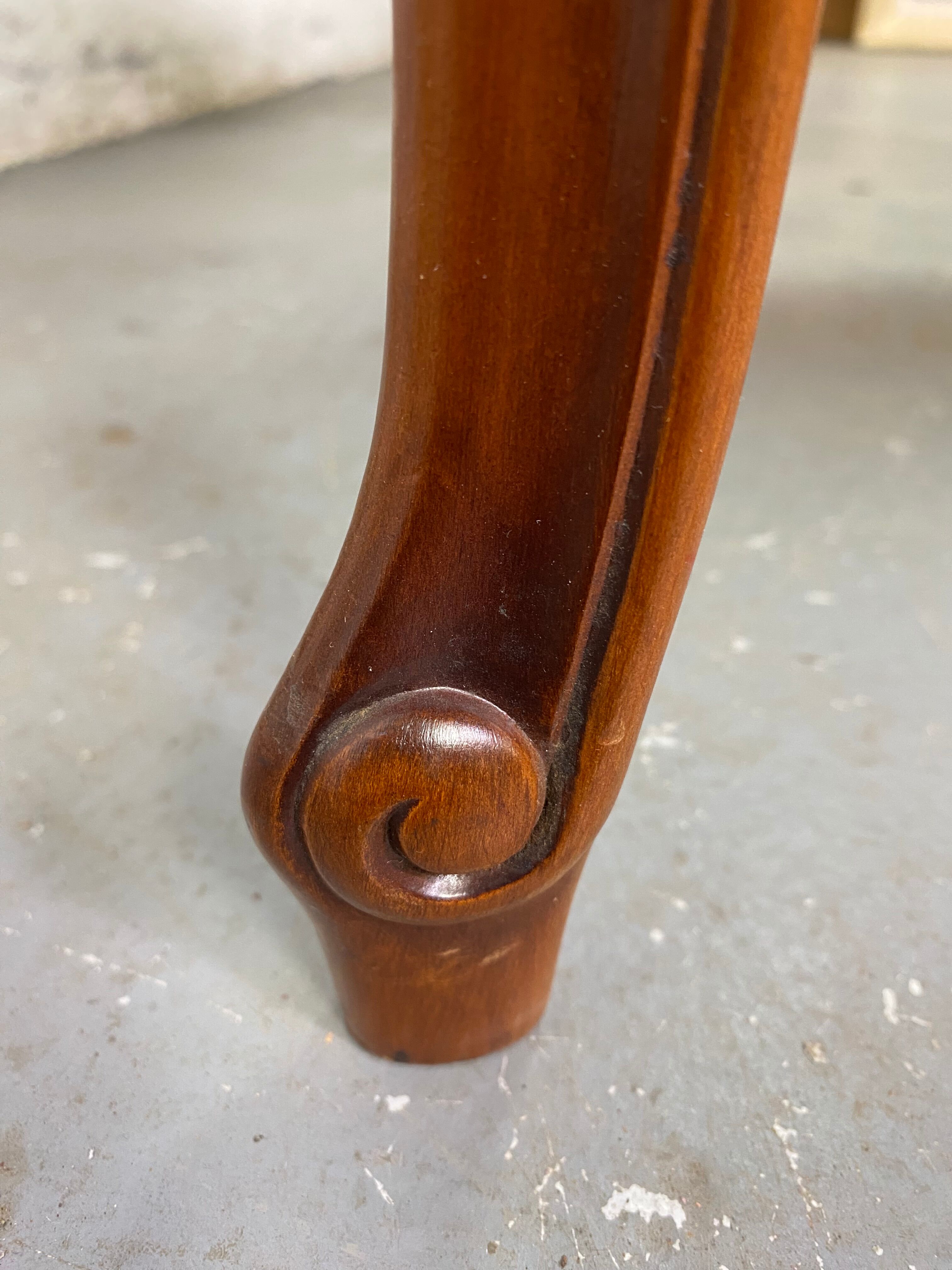 Chippendale Coffee Table in Wood, Canning and Glass