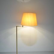 Lampe de sol en laiton vintage avec bras pivotant, années 1970