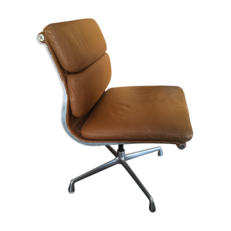 Soft pad armchair by Charles & Ray Eames for Herman Miller