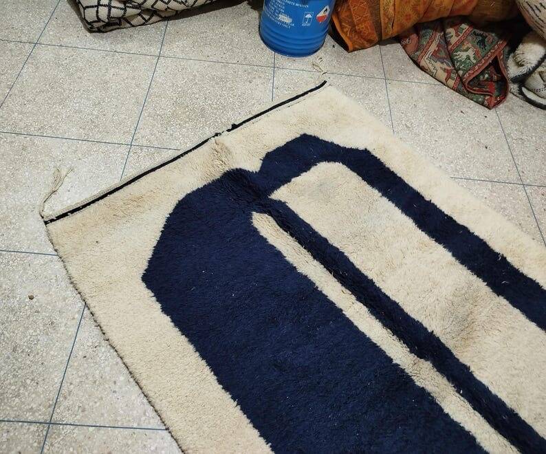 Handmade artificial beni ourain rug size 150 x 250 cm