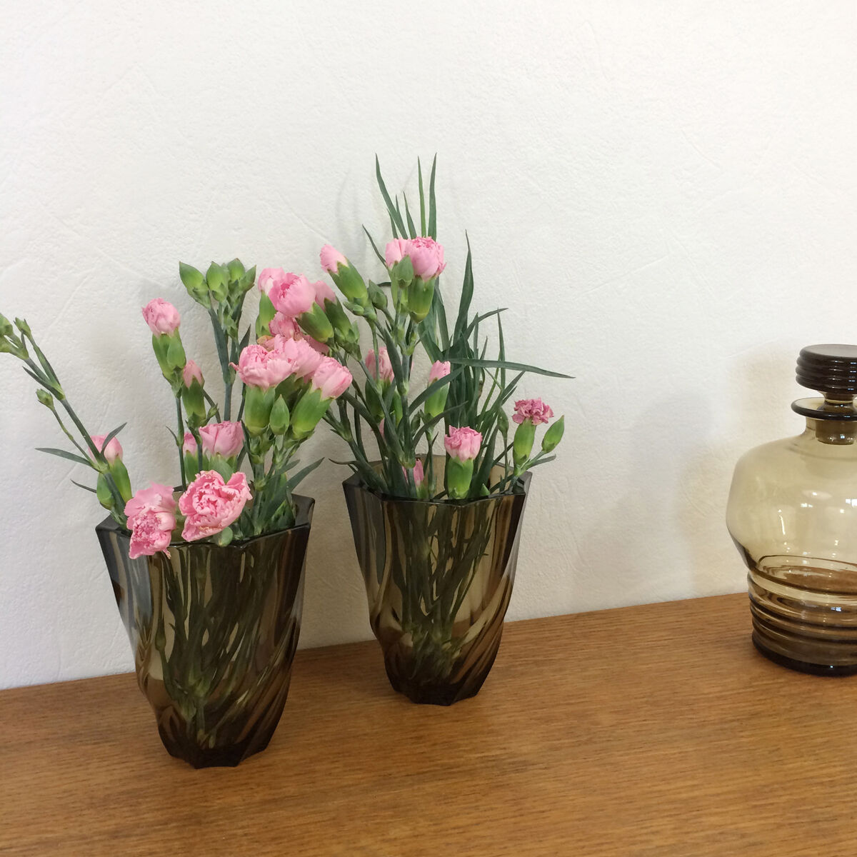 Paire de vase en verre fumé