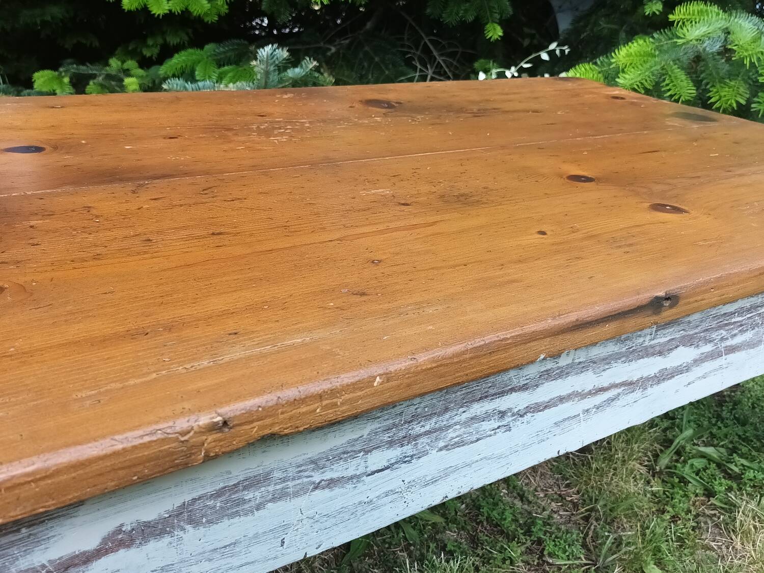 Country coffee table