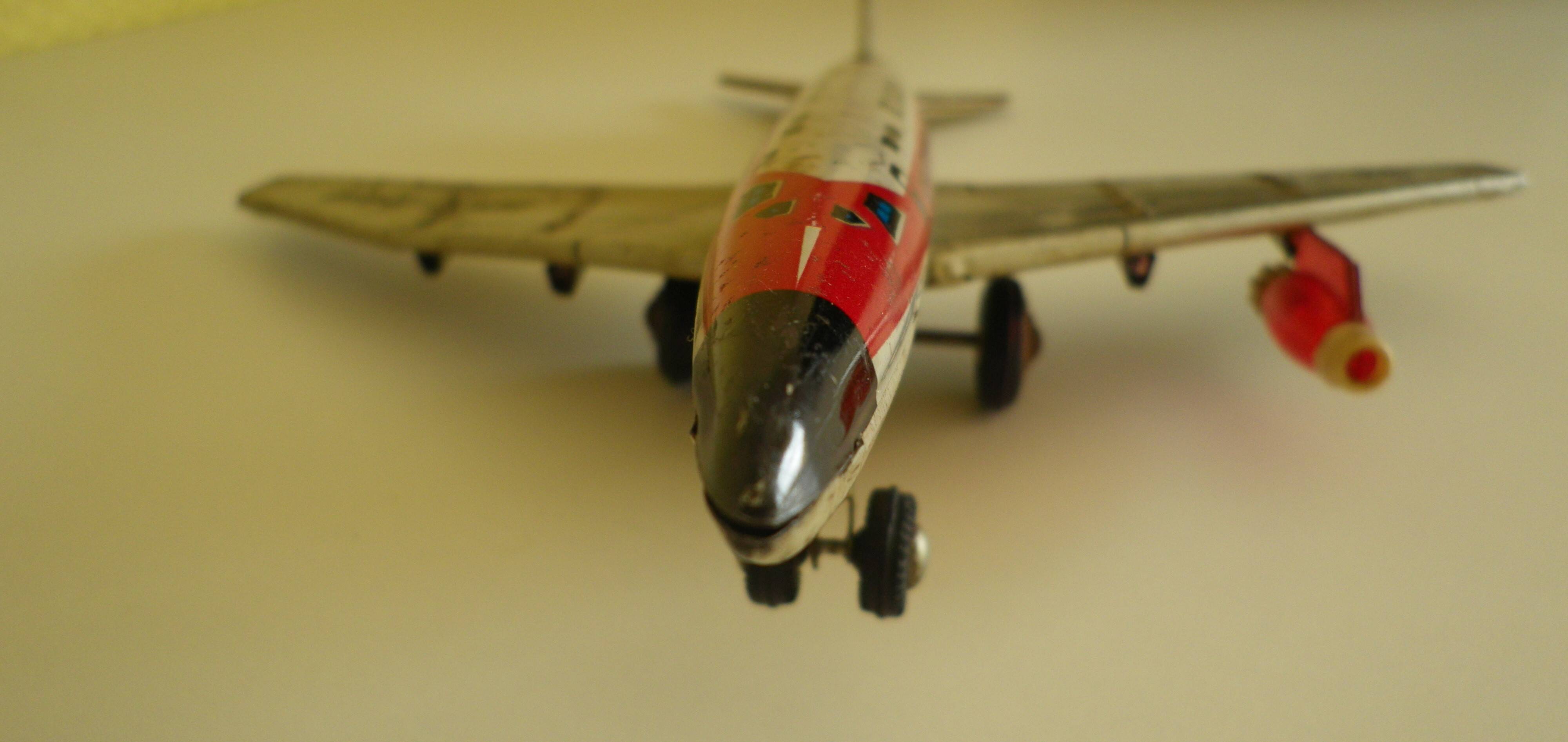 Airliner made of lithographed sheet metal, patina look - 1965 -
