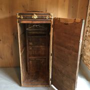 Trunk cabin in wood and fabrics around 1940
