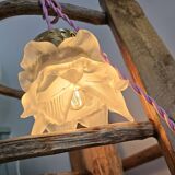 Glass paste flower suspension