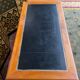 Bureau plein de style Louis XVI cuir noir
