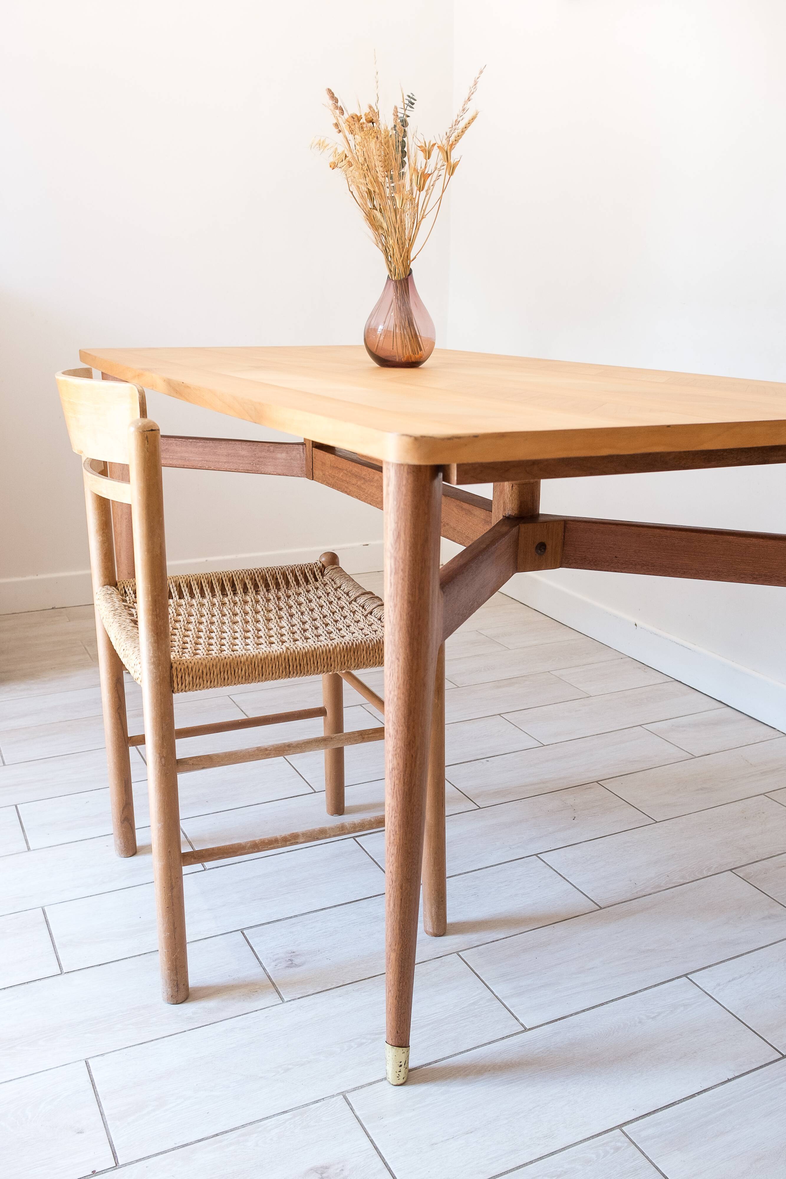 Sleek design chair braided seat