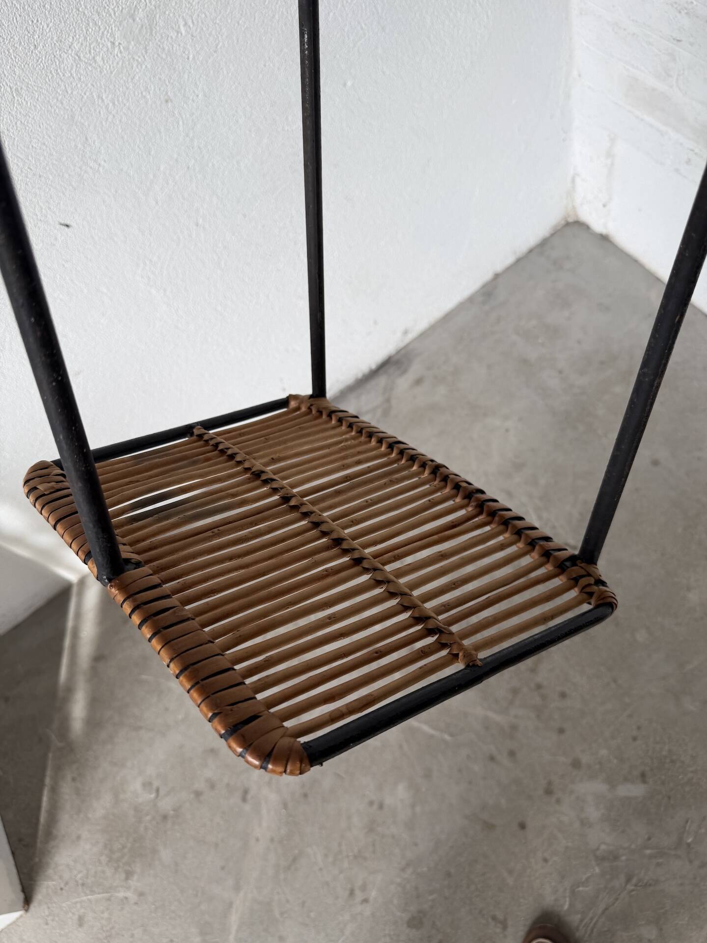Wicker and metal stool Dennis Lennon 1950