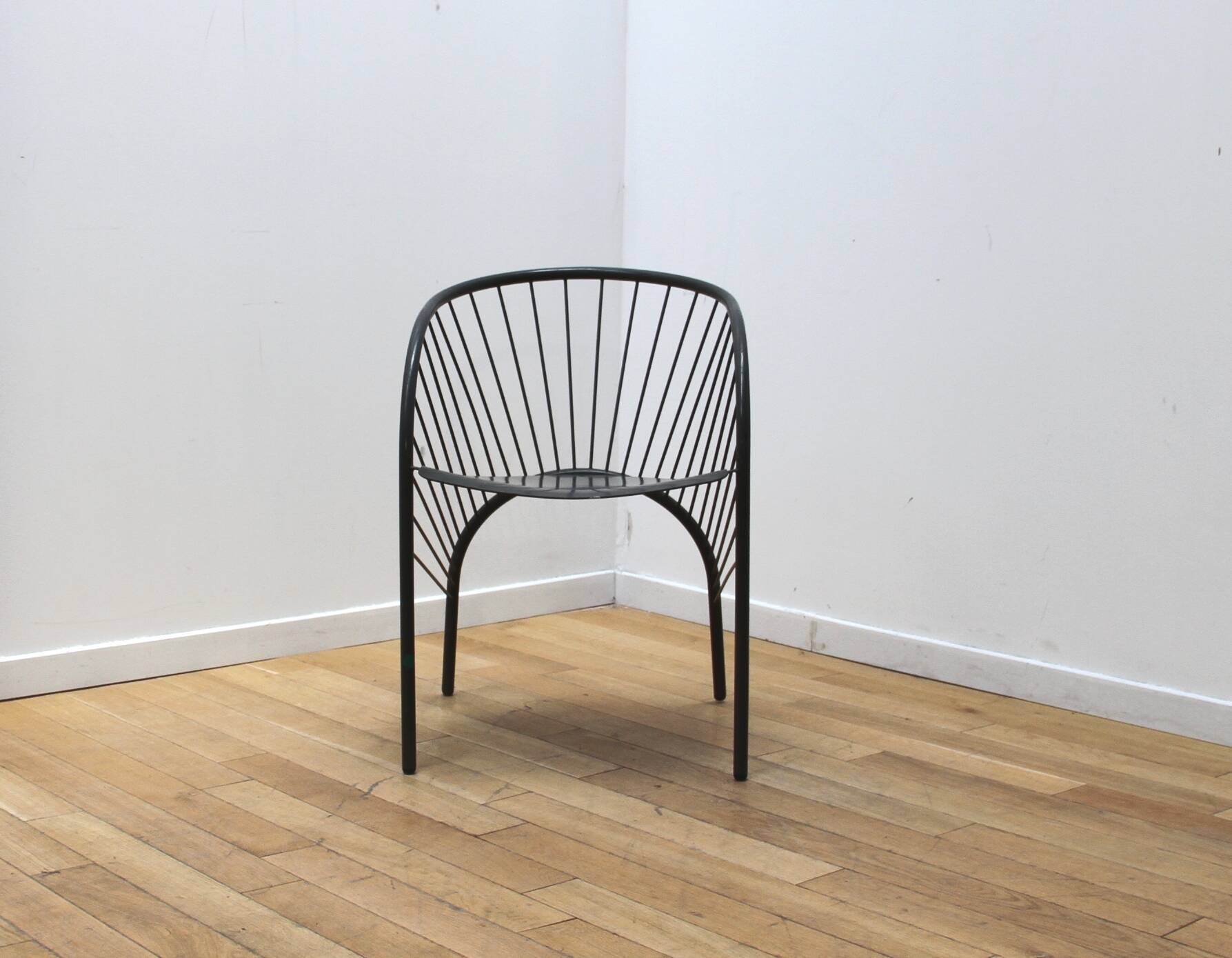 Lizzie Chair, Circa 1985
