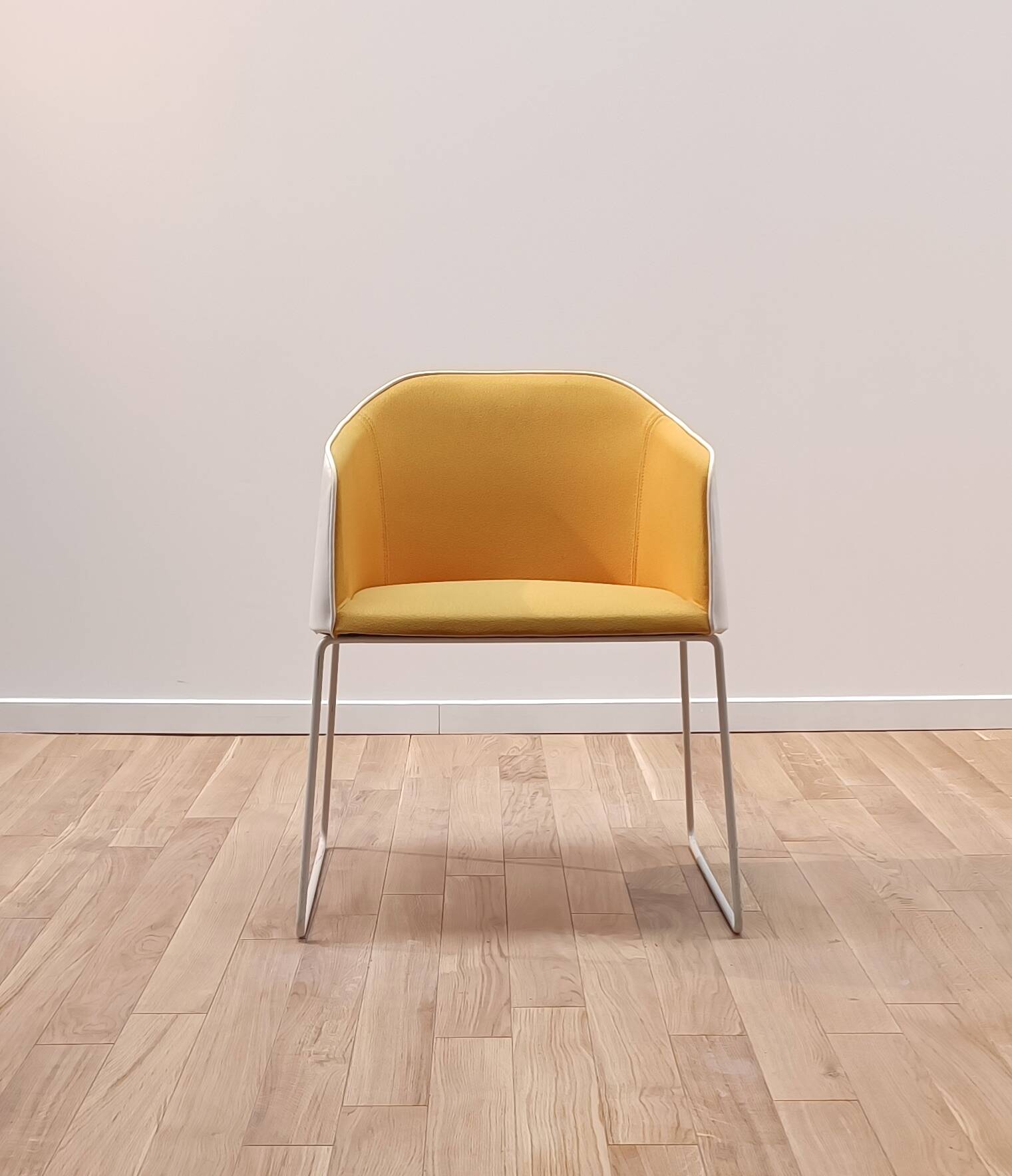 Laja 884 armchair, Pedrali