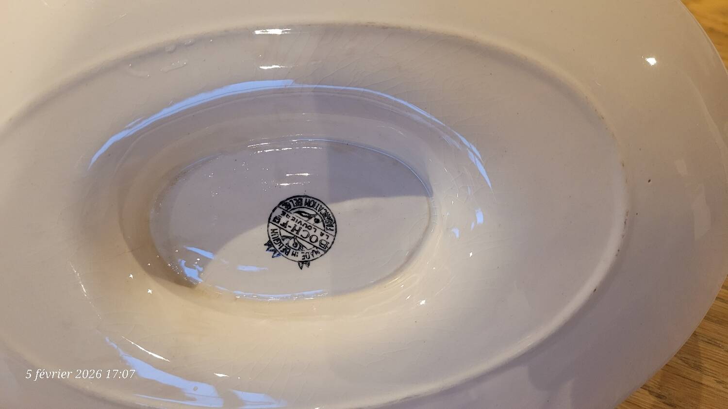 Antique sauce boat in porcelain by Boch Frères La Louvière