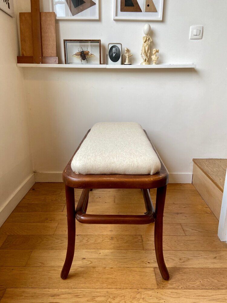 Wooden and beige cotton piano bench