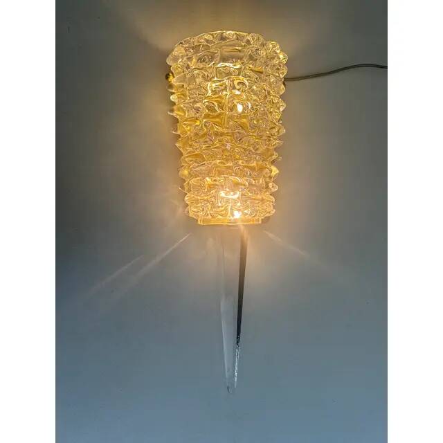 Pair of clear Murano glass wall sconces in the Barovier Art Deco style. Rostrato