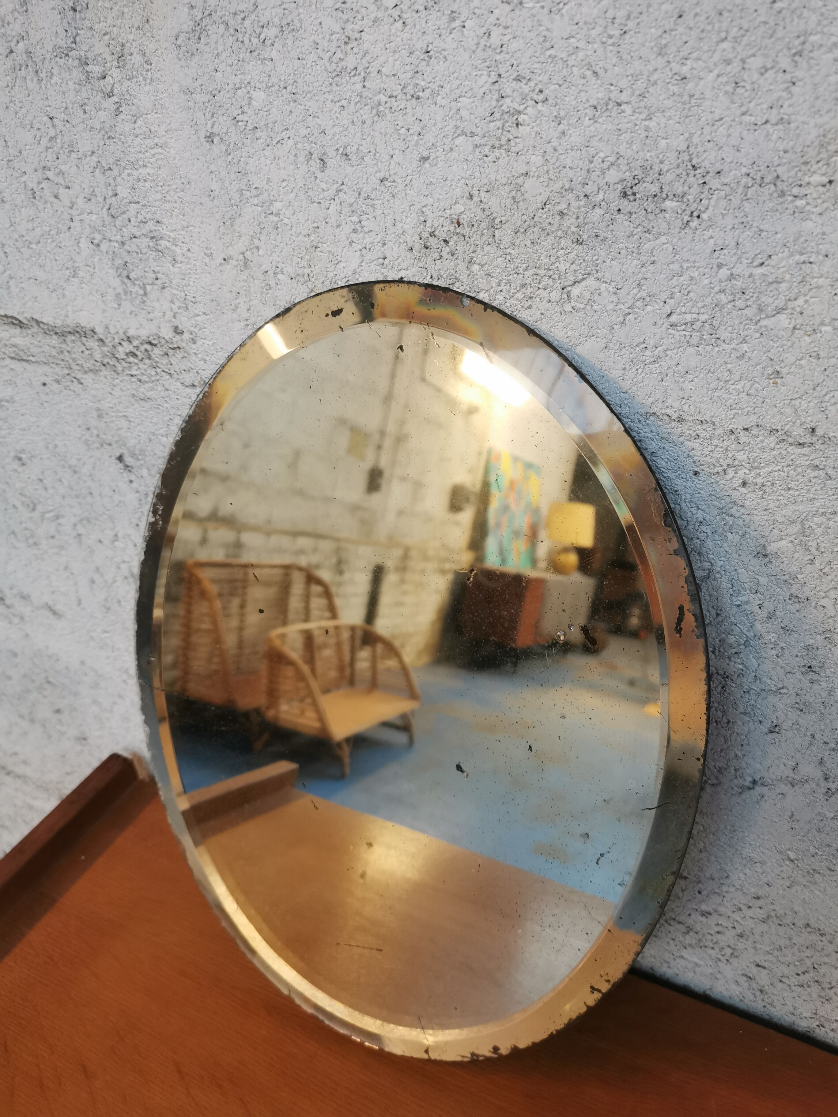 Oval beveled mirror