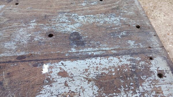 Petit établi ancien de garage