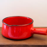 Vintage poelon in bright red glazed ceramic