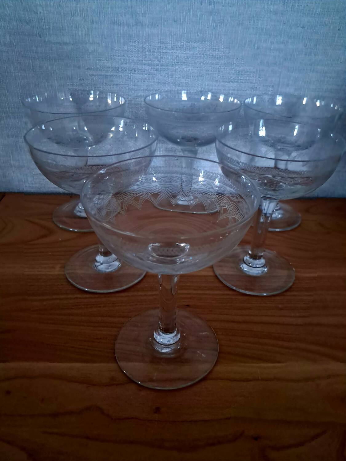 6 coupes à champagne en cristal taillé années 1910
