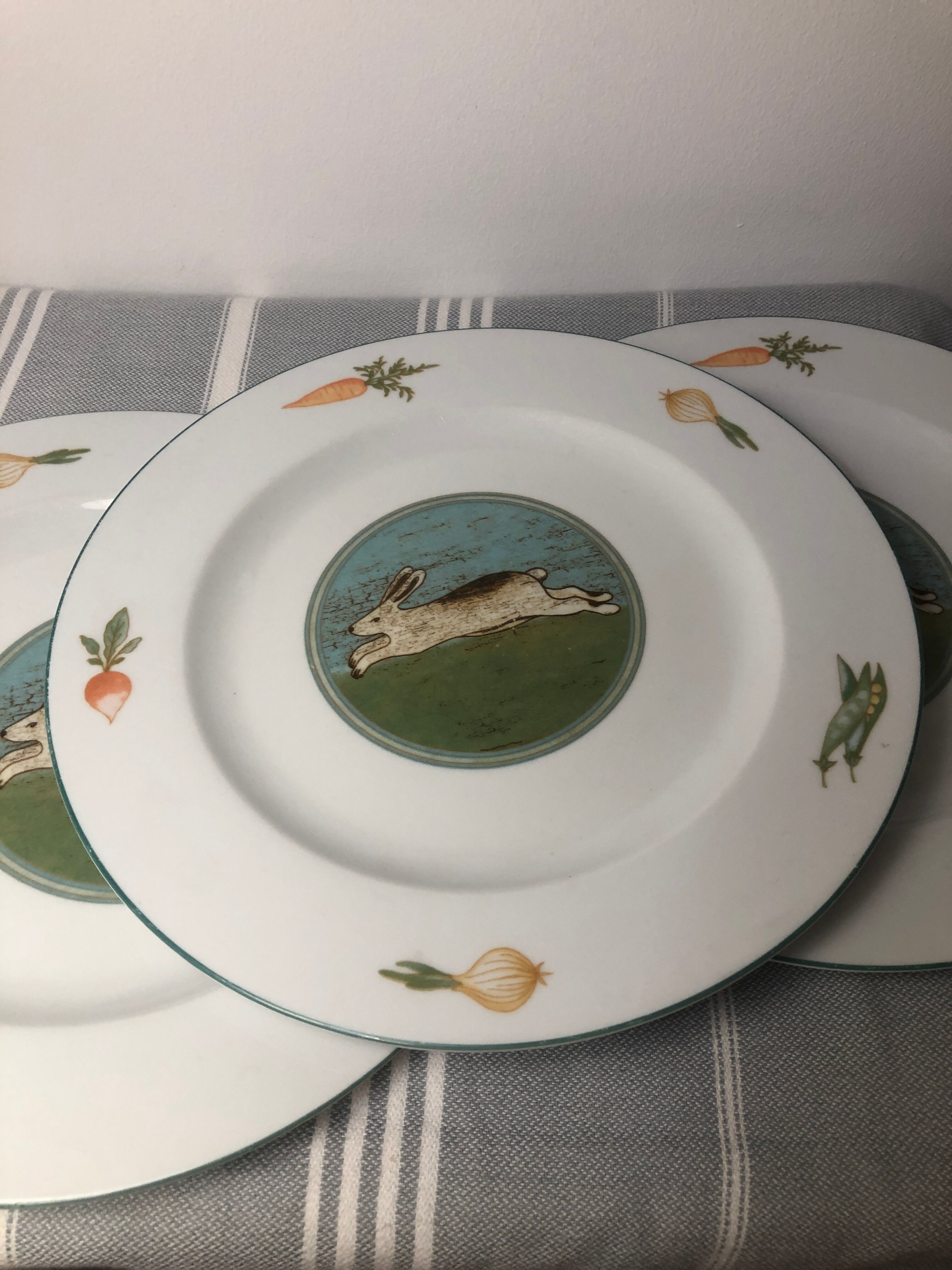 Hunter plates in fine German porcelain GIESCHE