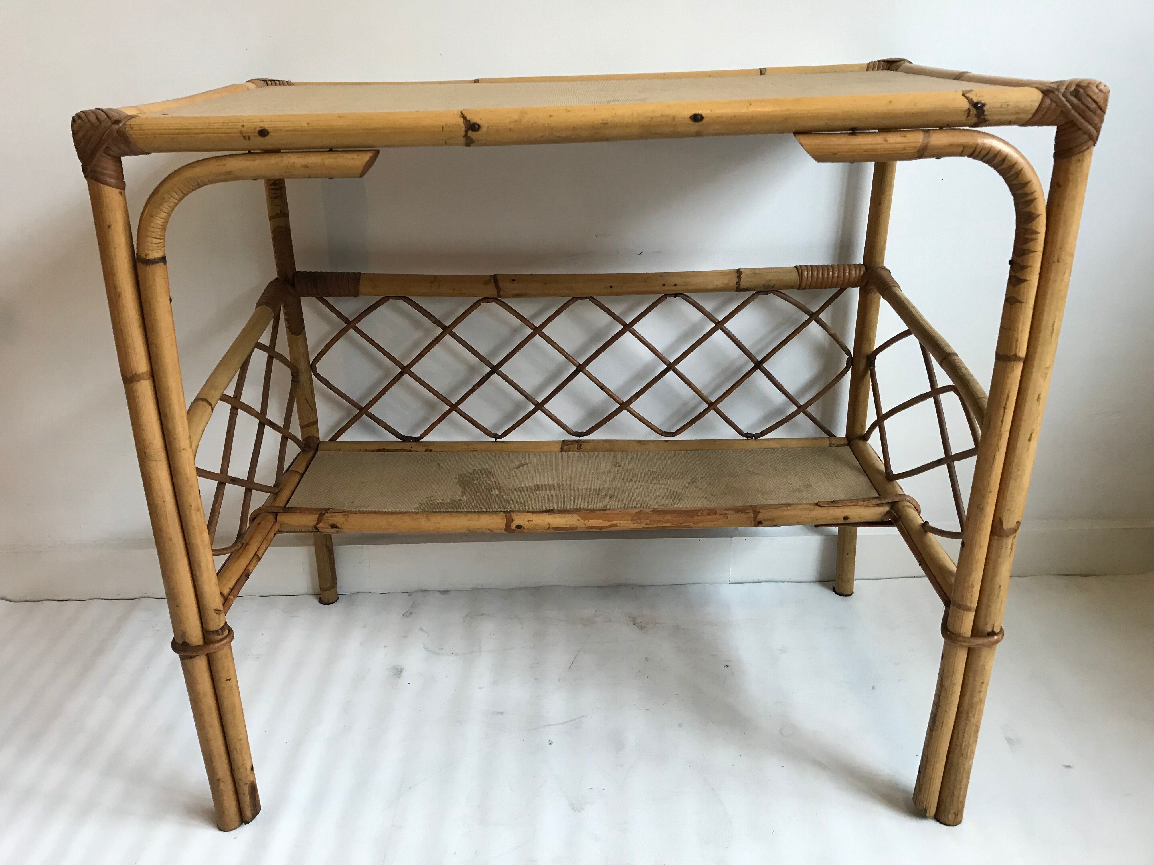 Desk in rattan and wicker