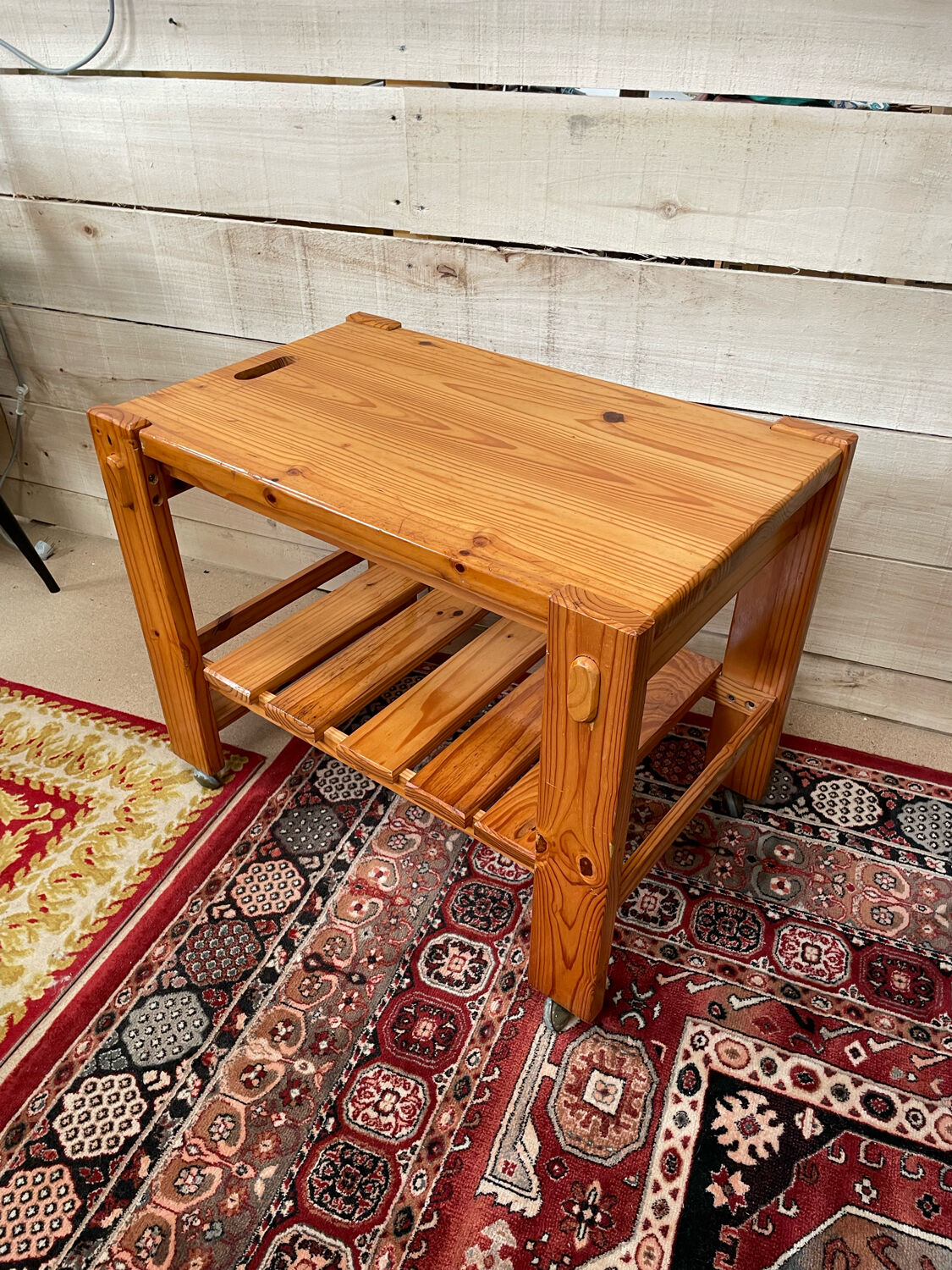 Vintage pine rolling table 70/80